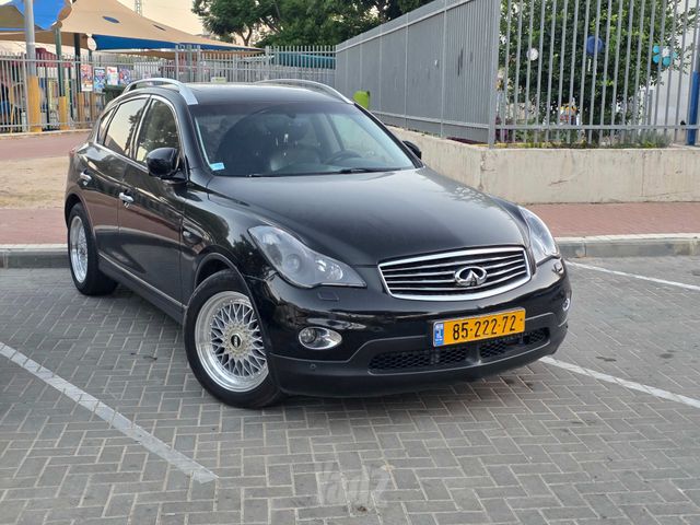 אינפיניטי G37