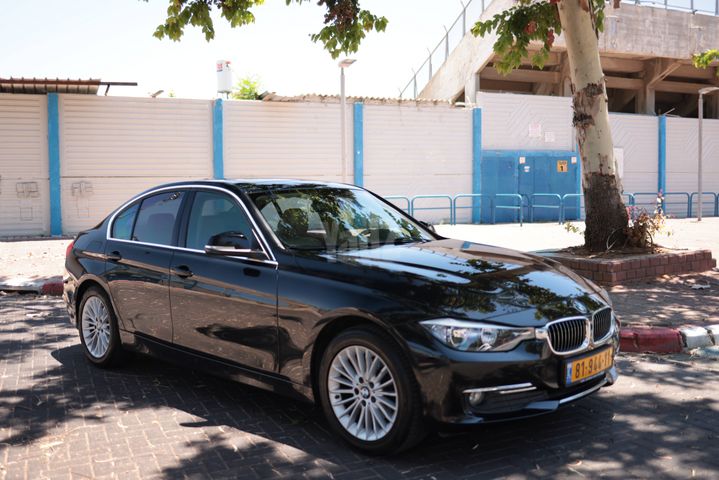 מודעת רכב ב מ וו סדרה 3