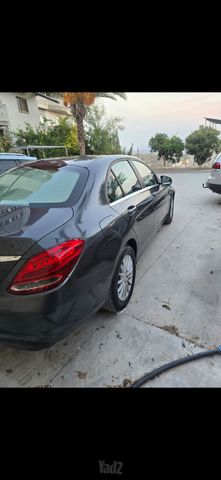 מודעת רכב מרצדס-בנץ C-class