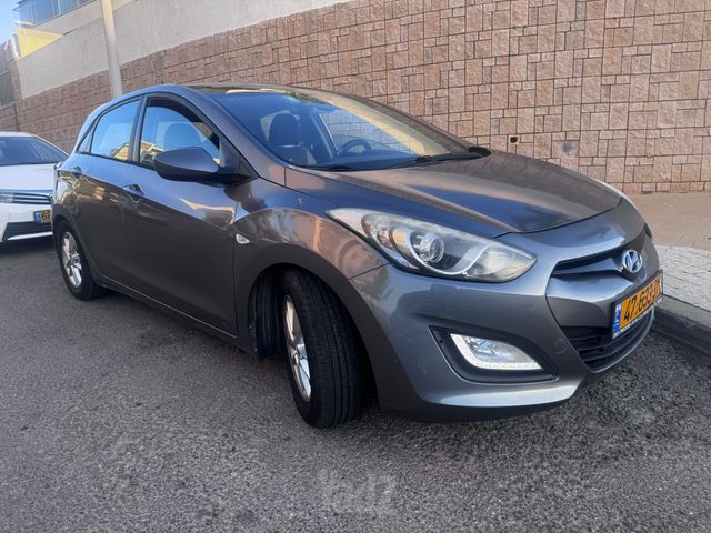 יונדאי i30