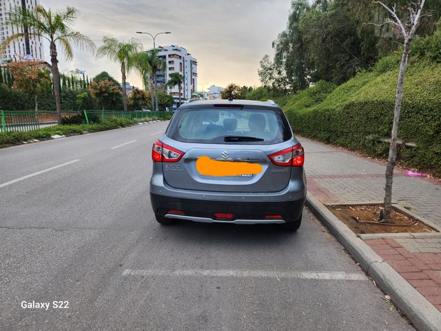 סוזוקי קרוסאובר
