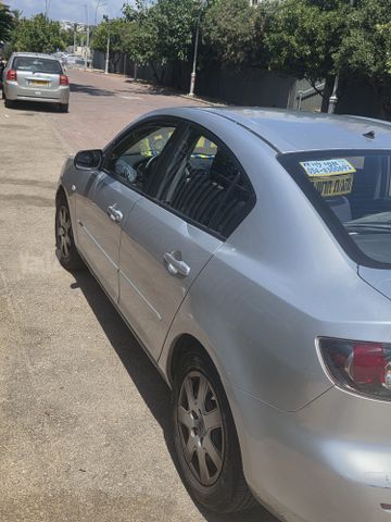 מאזדה 3
