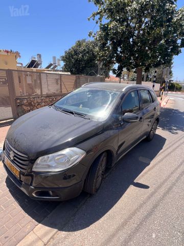מודעת רכב סוזוקי קרוסאובר