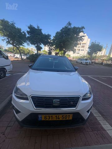 סיאט ארונה