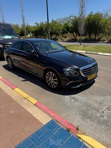 מרצדס-בנץ E-class