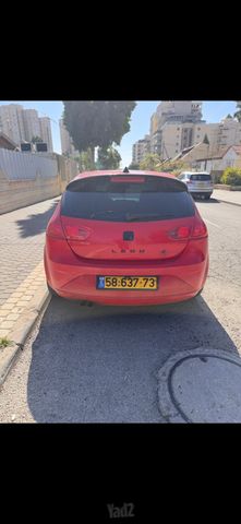מודעת רכב סיאט לאון