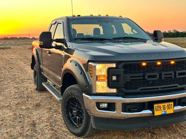 פורד F-250