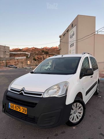מודעת רכב סיטרואן ברלינגו