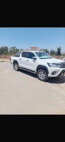 טויוטה היילקס