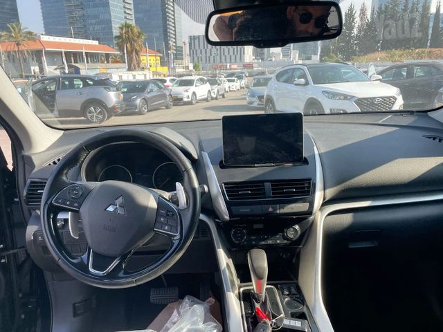 מיצובישי אקליפס קרוס