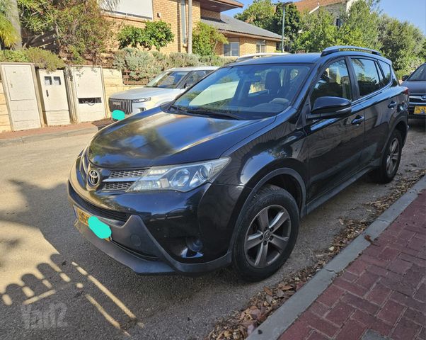 טויוטה RAV4