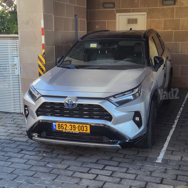 מודעת רכב טויוטה RAV4