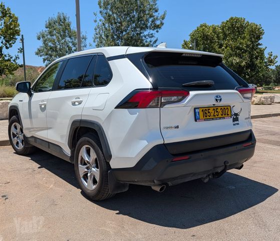 טויוטה RAV4