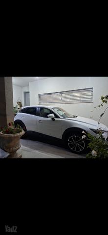 מודעת רכב מאזדה CX-3