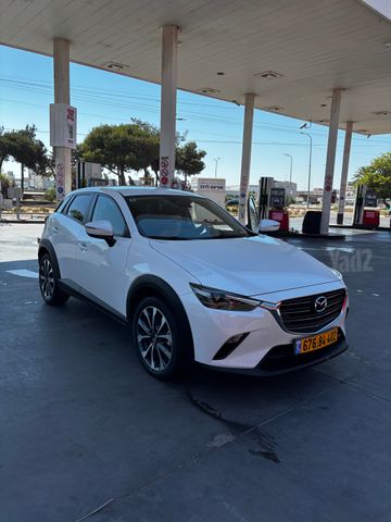מודעת רכב מאזדה CX-3