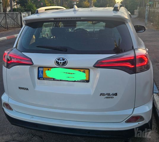 מודעת רכב טויוטה RAV4