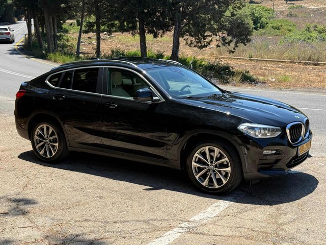 ב מ וו X4