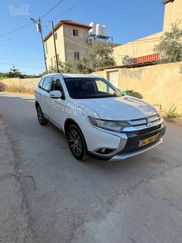 מיצובישי אאוטלנדר