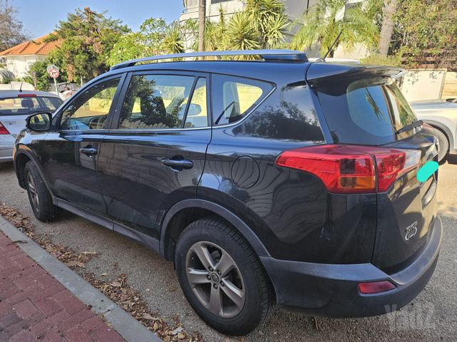טויוטה RAV4