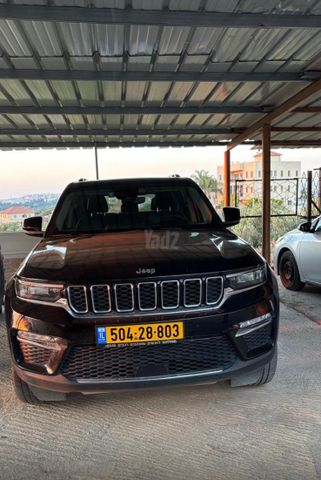 מודעת רכב ג'יפ גרנד צ'ירוקי