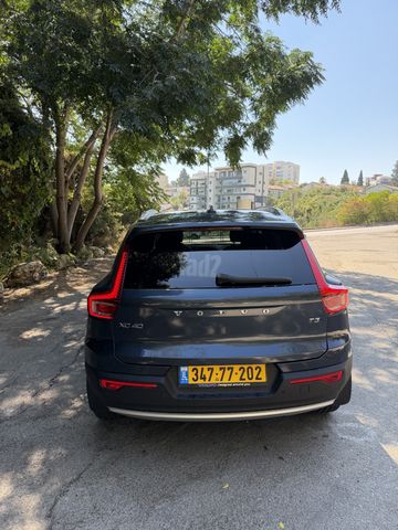 וולוו XC40