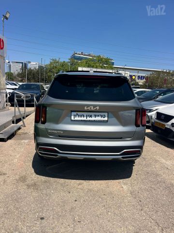 קיה סורנטו