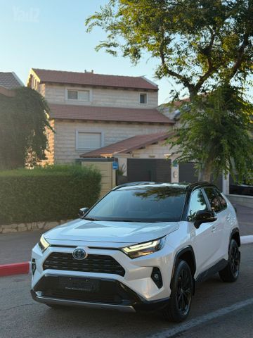 טויוטה RAV4