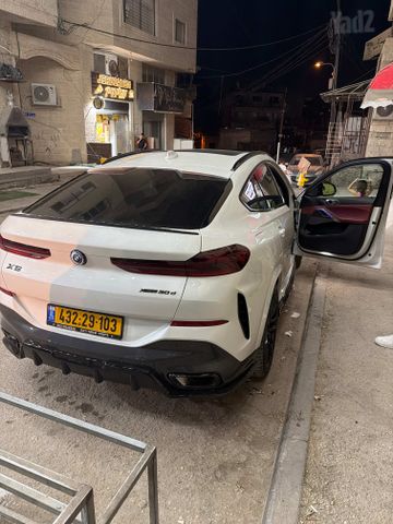 ב מ וו X6