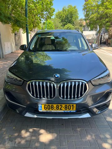 ב מ וו X1