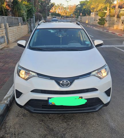 טויוטה RAV4