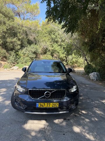 וולוו XC40