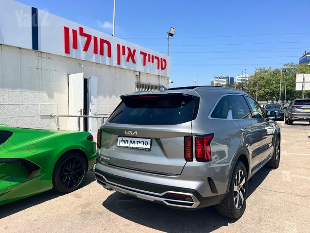 קיה סורנטו