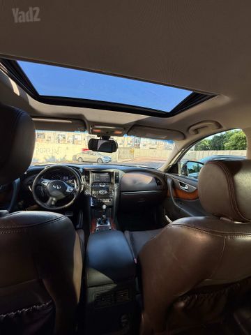 אינפיניטי QX70