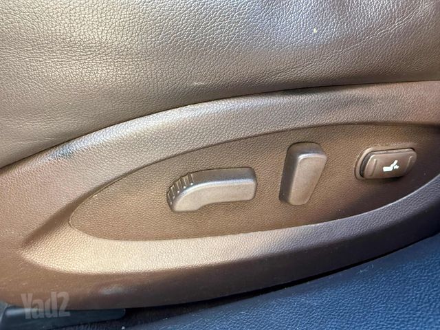 אינפיניטי QX70