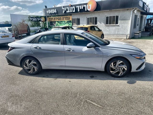 יונדאי אלנטרה