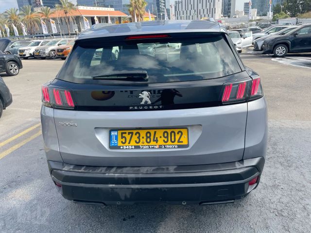 פיג'ו 3008