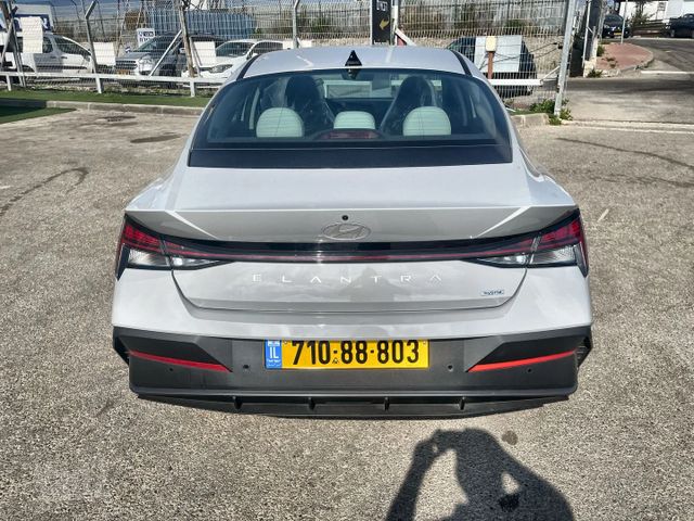 יונדאי אלנטרה
