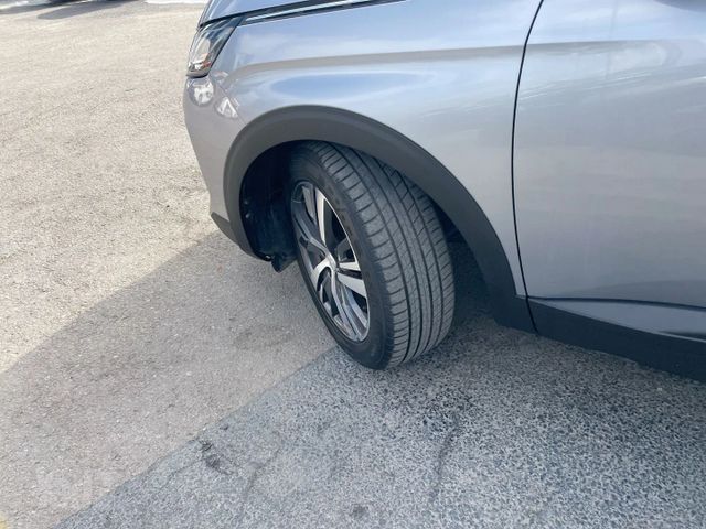 פיג'ו 3008