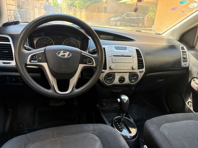יונדאי i20