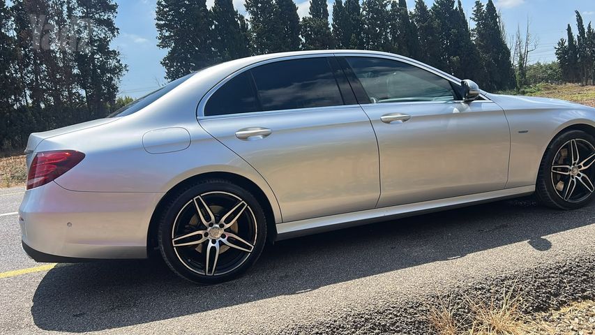 מרצדס-בנץ E-class