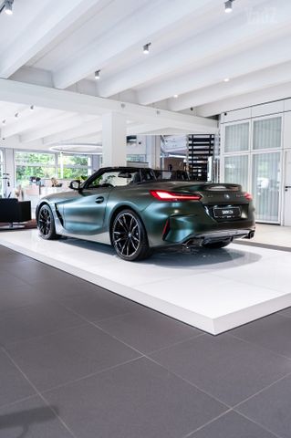 ב מ וו Z4
