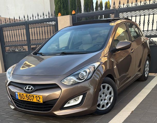 יונדאי i30