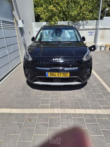 קיה נירו