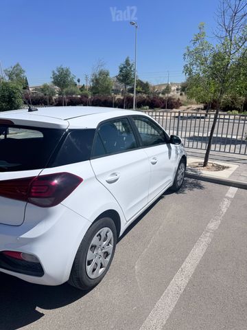 יונדאי i20