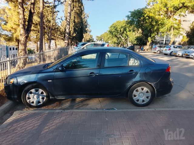 מיצובישי לנסר