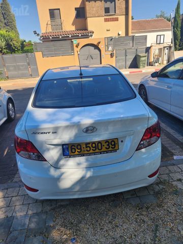 יונדאי אקסנט i25