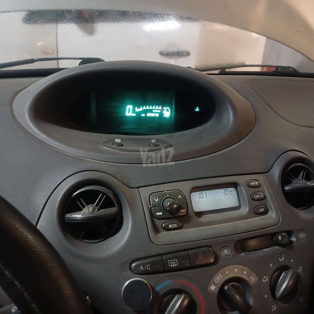 טויוטה יאריס