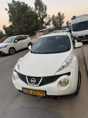 ניסאן ג'וק