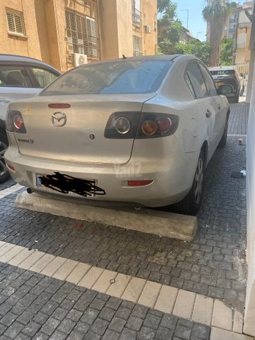 מאזדה 3