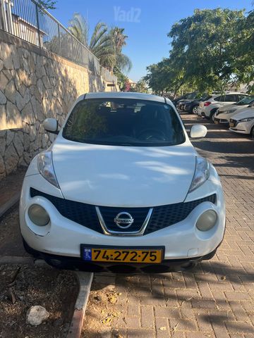 ניסאן ג'וק